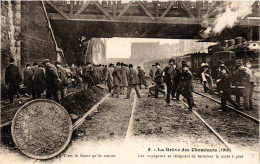CPA Greve Des Cheminots Voyageurs Se Résignant (199003) - Streiks