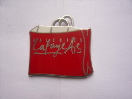 Pin S ARTHUS BERTRAND  GALERIES LAFAYET00 - Arthus Bertrand