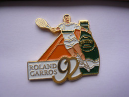 Pin S ARTHUS BERTRAND ROLAND GARROS PERRIER 92 - Arthus Bertrand