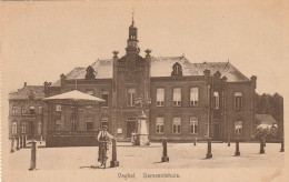 4955 55 Veghel, Gemeentehuis. (Zie Achterkant) - Veghel