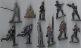 Lot  11 Minis -figurines  Anciennes  20 à 40 Mm   Soldats En Etain - Soldatini Di Piombo