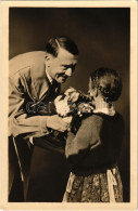 ** T2/T3 Adolf Hitler With Girl. Photo-Hoffmann - Non Classificati
