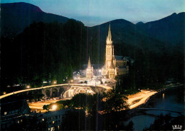LOURDES LA BASILIQUE - Heilige Stätte