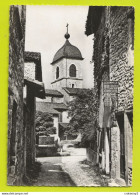 Delcampe - 01 PEROUGES Le Clocher Et La Rue Des Princes VOIR DOS Et Tampon De La Cité Médiévale Enseigne AU BEL OISEAU Voir DOS - Pérouges