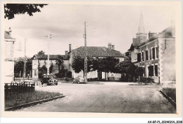 AX-BFP1-0520-40 - LABRIT - Place De L'Hôtel Du Commerce - Labrit