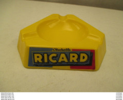 Cendrier En Opaline Ricard - Ashtrays