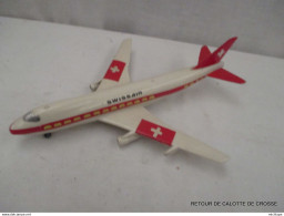 BOEING 747 - Avion A  Moteur Mécanique  ( Fonctionne ) Il Roule , De Marque SCHUCO  L 28 Cm - Airplanes & Helicopters