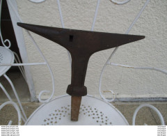 Enclume  10 Kg  Long. 42 Cm Haut.   32  Cm Large 6 Cm - Ancient Tools