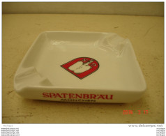 CENDRIER EN FAIENCE DE GERMANY   BIERRE  MUNCHEN  SPATENBRAU 12cmX 12 TRES BON ETAT - Ashtrays