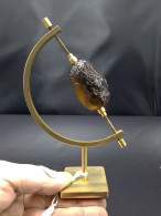 PEQUEÑO FRAGMENTO METEORITO - ¿TECTITA? - EN SOPORTE EXPOSICION - Meteoriten