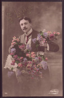 Delcampe - CP " Homme Et Brassée De Fleurs " Sainte Louise - Vornamen