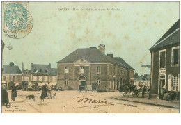 72.CONLIE.n°15742.PLACE DES HALLES LE MATIN DU MARCHE.GRAINETERIE.TACHES - Conlie