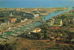 14 COURSEULLES SUR MER LE PORT ET LE CAMPING - Courseulles-sur-Mer