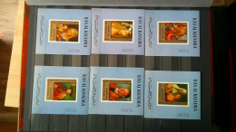 BS198 Bel Ensemble De Timbres Et Blocs ** De Divers Pays. A Saisir !!! - Collections (en Albums)