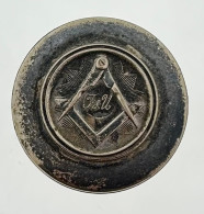 FRANC-MACONNERIE. Ancienne Petite Boite Métal Argenté Avec Symboles . A Nettoyer. Freemasonry. - Other & Unclassified