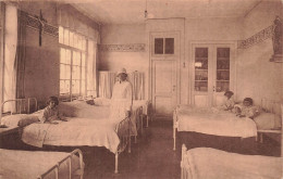 BELGIQUE - Institut De N D Des VII Douleurs - Infirmerie - Ed Belges - Animé - Enfant - Literie - Carte Postale Ancienne - Wezembeek-Oppem