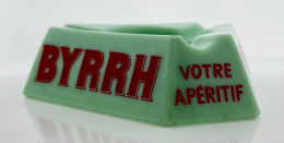 Rare Ancien Cendrier De Couleur Vert BYRRH Votre Apéritif. Signé S.E.V.N. Guerville - Porcelain