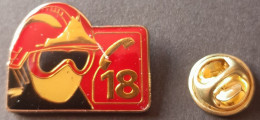 PIN'S -  CASQUE POMPIER - Téléphone 18 - Pompieri