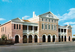 1 AK Australien / WA *  Coolgardie Warden’s Court - Heute Ein Museum - Coolgardie War Eine Ehem. Goldgräbrstadt - Autres & Non Classés