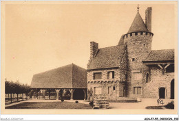 ALNP7-0676-55 - HATTONCHATEL - Le Chateau Skinner - Cour Et Terrasse - A Gauche - Préau Normand - Vigneulles Les Hattonchatel