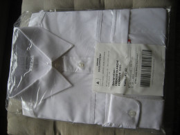 Chemise Blanche Honneur Taille 41-42  Neuve - Police