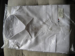 Chemise Blanche Honneur Taille 39-40  NEUVE - Police