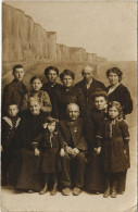CPA Carte Photo CHAULNES Famille (19102) - Chaulnes