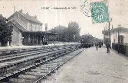 94 / ABLON / INTERIEUR DE LA GARE / TRAIN - Ablon Sur Seine