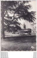 A20-47) DAMAZAN (LOT ET GARONNE)  VUE  SUR  L ' EGLISE  - (   - 2 SCANS ) - Damazan