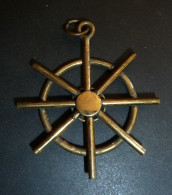 Pendentif  Année 50 - Brooches