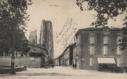 32 LECTOURE PLACE DE BASTION TOURS DE LA CATHEDRALE CPA BON ETAT - Lectoure