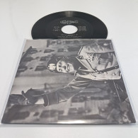 Disco Vinile Benito Mussolini 45 Giri- Discorso Del 2 Ottrobre 1935 - La Mobilitazione Generale Edisc Ben Conservato - Other Products