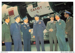 AROP14-0899-AVIATION - Cosmonautes Des Pays Socialistes Dans Le Pavillon Du Cosmos - Ruimtevaart