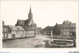 ALZP1-0001-60 - MAIGNELAY - Place De La Madone - Maignelay Montigny