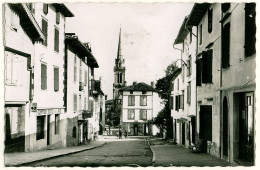 64 - B15145CPSM - HASPARREN - La Rue Montante - Très Bon état - PYRENEES-ATLANTIQUES - Hasparren