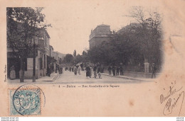 A4- BATNA - ALGERIE - RUE  GAMBETTA  ET  LE  SQUARE - ANIMATION - HABITANTS - EN  1905 - Batna