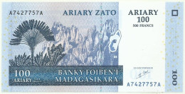 Madagascar - 100 Ariary ( 500 Francs ) - 2004 - Unc. - Pick 86.a - Sign. 5 - Madagascar