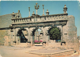 29 SIZUN LA PORTE MONUMENTALE - Sizun