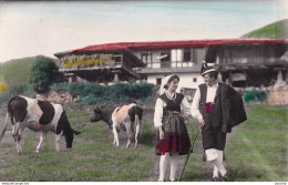 B7- FOLKLORE  ASTUR - CORTEJANDO  - EDICIONES ALARDE , OVIEDO - ( 2 SCANS ) - Asturias (Oviedo)