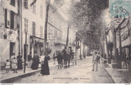 B12-83) VIDAUBAN - RUE NATIONALE - ANIMATION - COMMERCES - HABITANTS - ATTELAGE CHEVAUX - EN  1906 - Vidauban