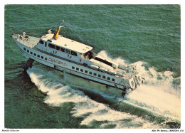 ARUP9-0579-BATEAU - SAINT-MALO - Cité Corsaire 35400 - Hovercrafts