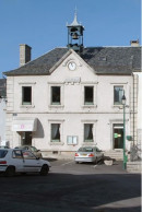 Aumont Aubrac - Mairie , Poste Et BTP - 8247 à 8249 (3CP) - Aumont Aubrac