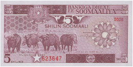 Banknotes SOMALIA: 5 Shilin (1983) In Brown-violet. Cape Buffalo Herd At Left Center, Coat Of Arms At Top Left Center, S - Somalia