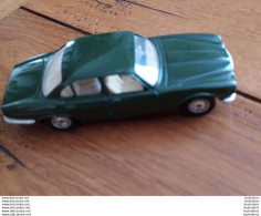 SOLIDO JAGUAR XJ 12   AU 1/43e MADE IN FRANCE - Solido