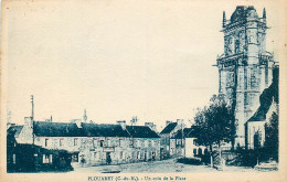 22* PLOUARET  Un Coin De La Place     RL22,1385 - Plouaret