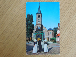 Vieux Folklore Costume En Couleurs - Holland - Pays Bas - Volendam - Dans