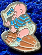 78715--Collection Pin's.Old Fishers, L'équipe Loisir Du Rugby Club Sablais - Rugby