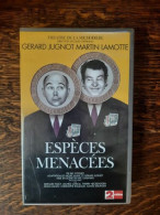 Cassette Vidéo - Espèces Menacées Avec Gérard Jugnot Martin Lamotte - Other & Unclassified