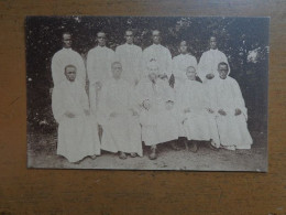 Prêtres Et Séminaristes Indigènes A L'Urundi Belge --> Ne Pas écrit - Rwanda