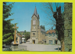 46 LATRONQUIERE N°1168 L'Eglise Crucifix Croix Renault 4L Camionnette Porte Ouverte Bouteilles De Gaz VOIR DOS - Latronquiere